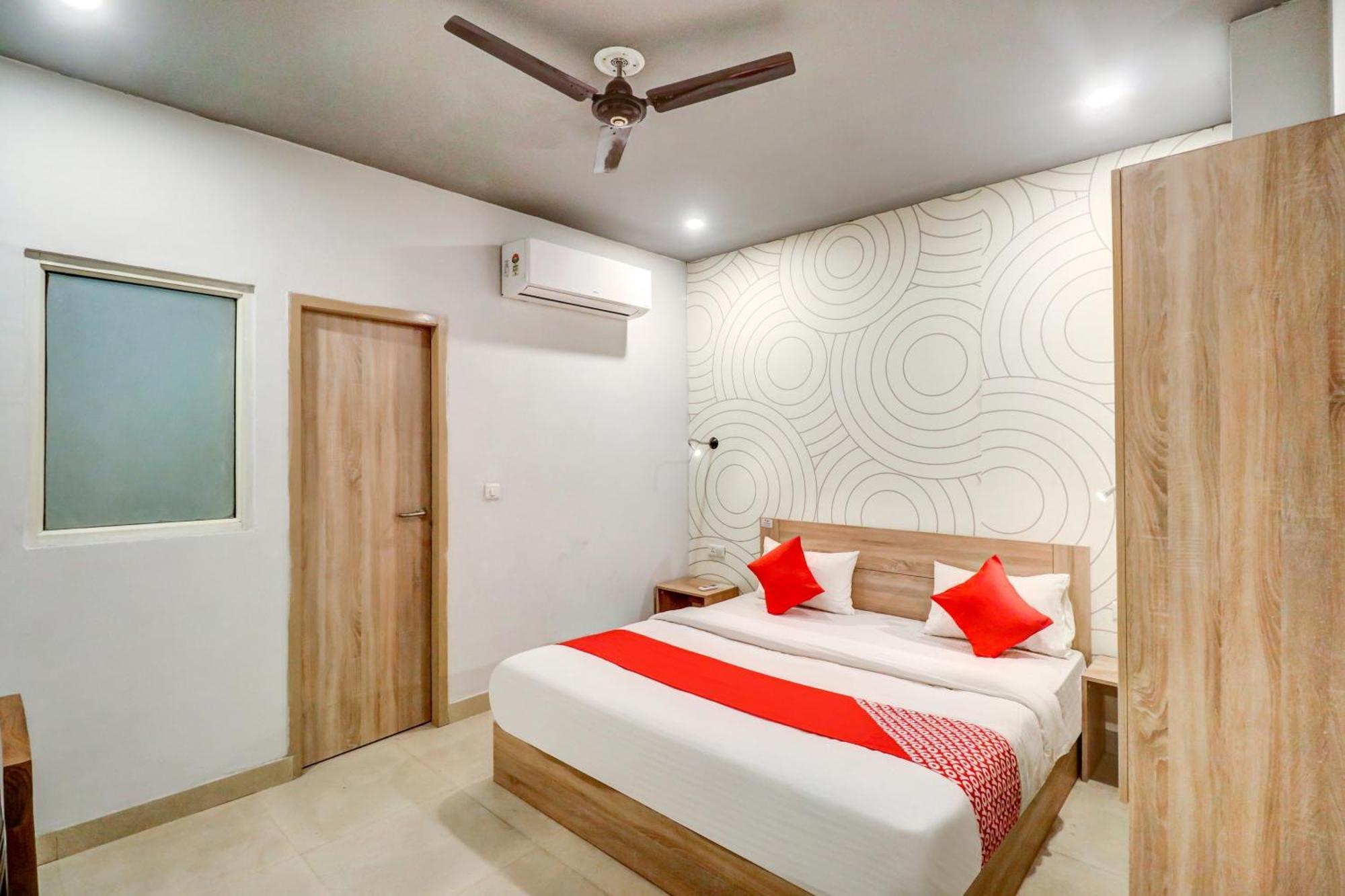Hotel O Jps Grand Hotel Nowe Delhi Zewnętrze zdjęcie
