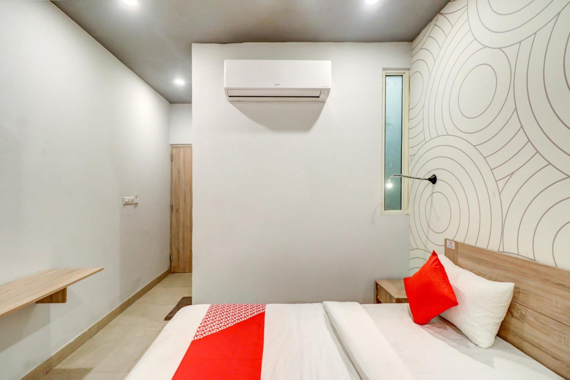 Hotel O Jps Grand Hotel Nowe Delhi Zewnętrze zdjęcie