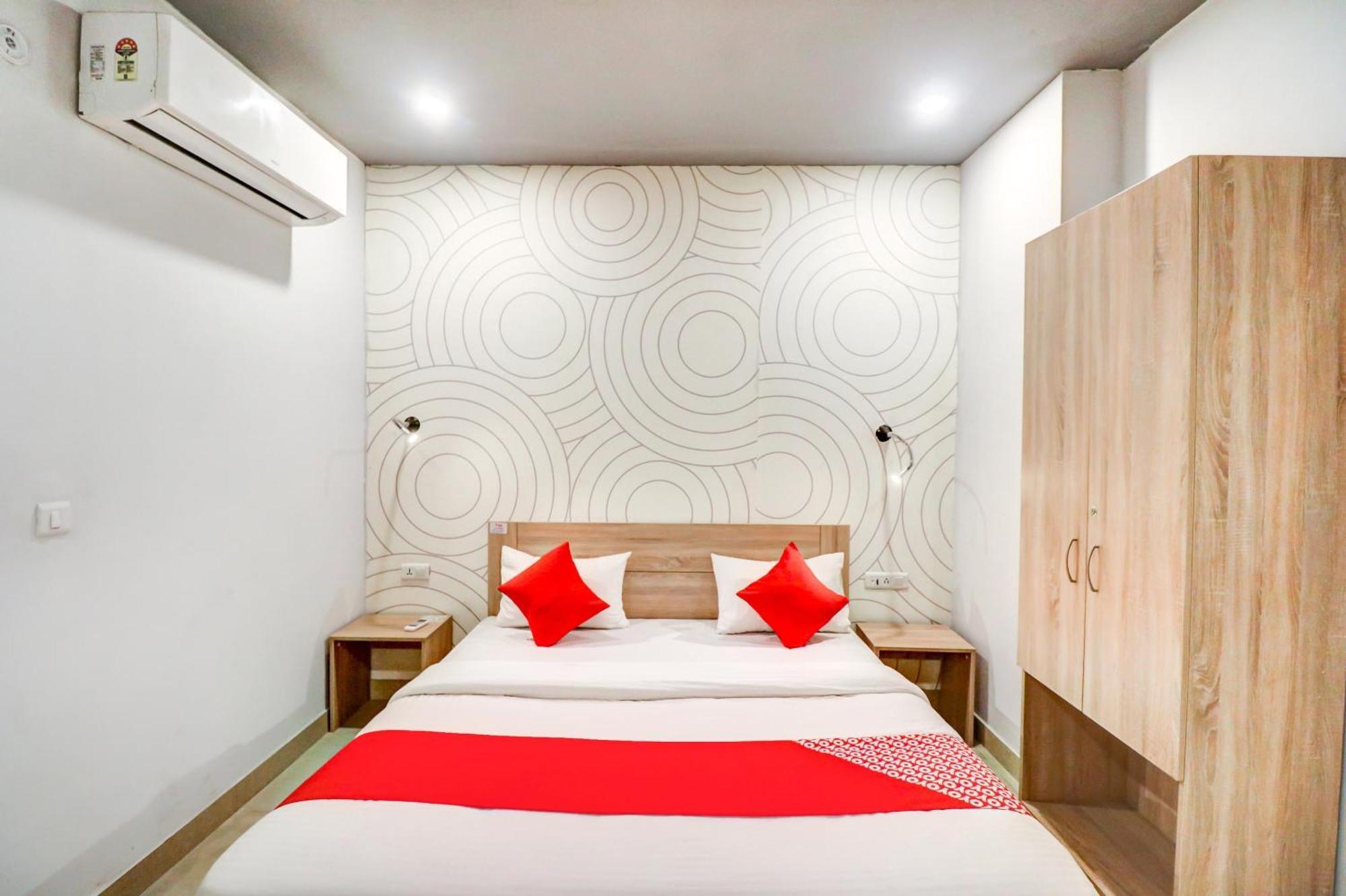 Hotel O Jps Grand Hotel Nowe Delhi Zewnętrze zdjęcie