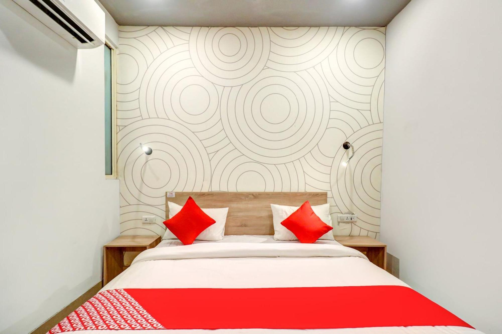 Hotel O Jps Grand Hotel Nowe Delhi Zewnętrze zdjęcie