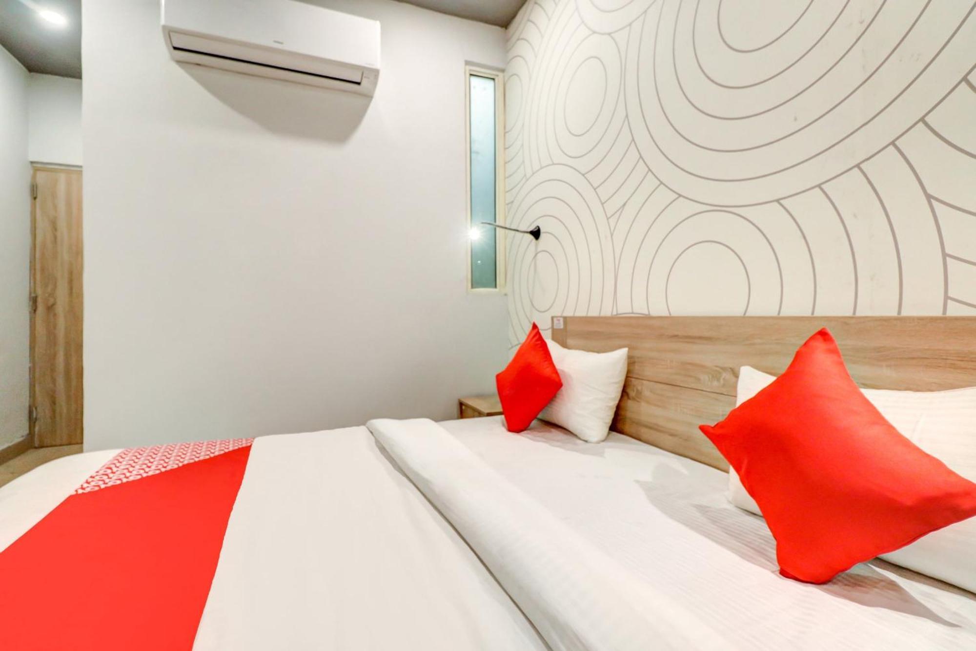 Hotel O Jps Grand Hotel Nowe Delhi Zewnętrze zdjęcie