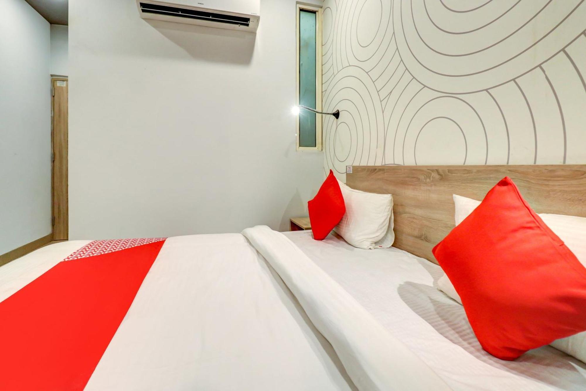 Hotel O Jps Grand Hotel Nowe Delhi Zewnętrze zdjęcie